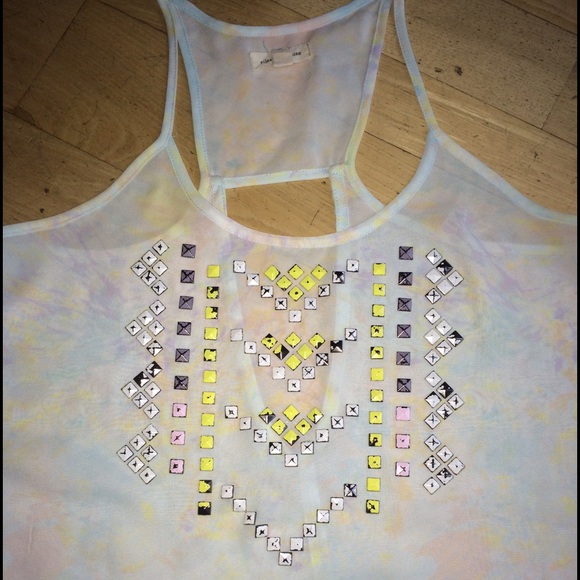 Silence + Noise Tanktop. Size small. - Picture 1 of 3