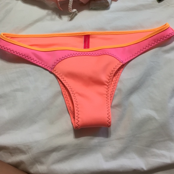NEVER WORN VS ITSY BOTTOMS WEEKLONG SALE