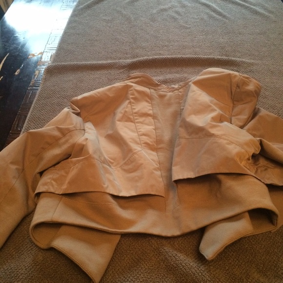 Bcbg crop jacket - Picture 2 of 2