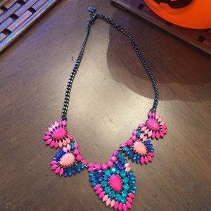 Stella and dot Frida necklace