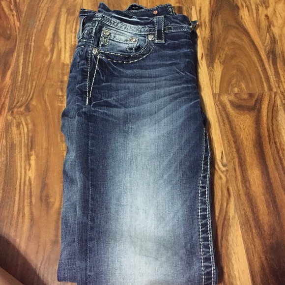 Buckle Jeans - Picture 4 of 4