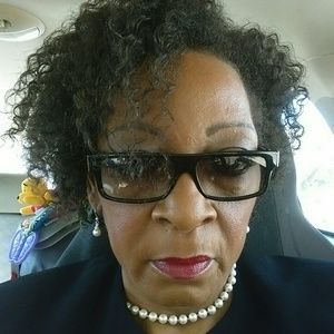 Meet your Posher, Earlene