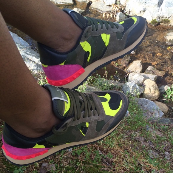 Valentino Shoes - 🚫SOLD🚫 VALENTiNO SNEAKERS