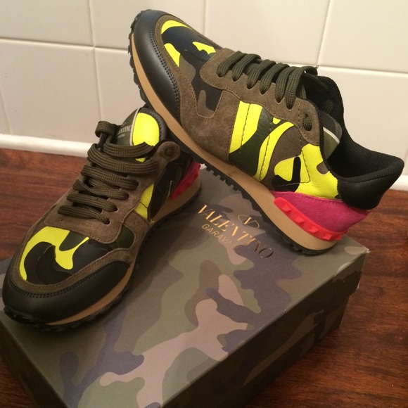 🚫SOLD🚫 VALENTiNO SNEAKERS - Picture 3 of 4