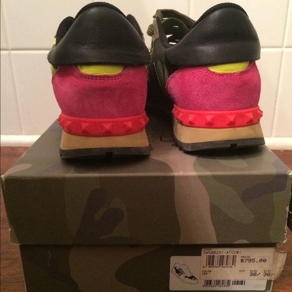 🚫SOLD🚫 VALENTiNO SNEAKERS - Picture 4 of 4