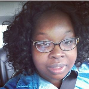 Meet your Posher, Camille