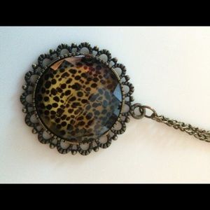 Leopard print necklace 🛍