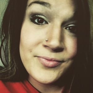 Meet your Posher, Monica