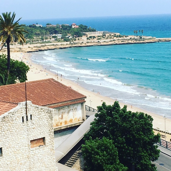 Meet your Posher, Nancy - Picture 3 of 4