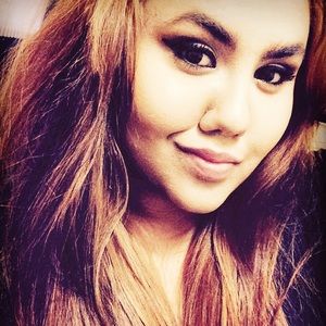 Meet your Posher, Patsy