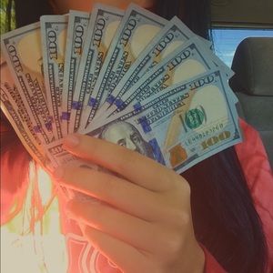 Meet your Posher, Sierra