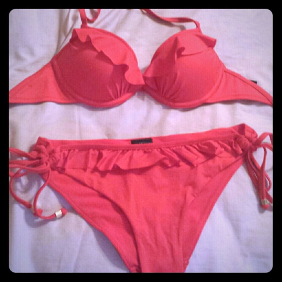 Red pushup bikini