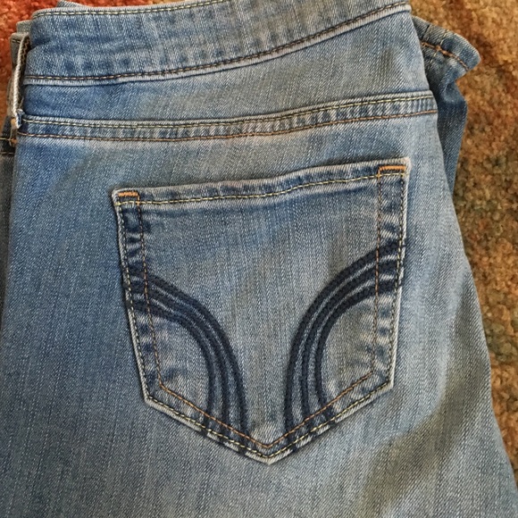 Hollister size 7r