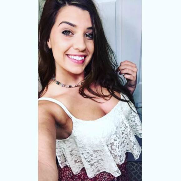 Meet your Posher, Taylor - Picture 1 of 1