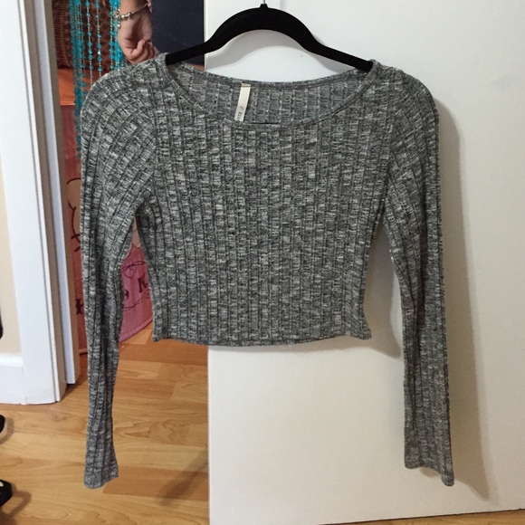 Knit Long Sleeved Crop Top