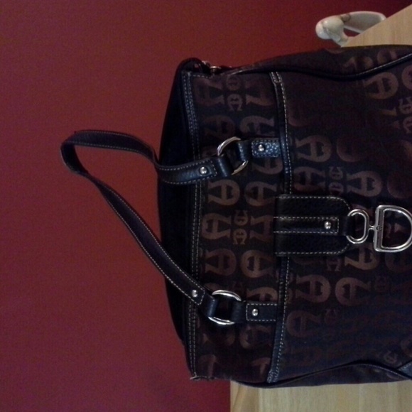 Etienne Aigner clasic bag