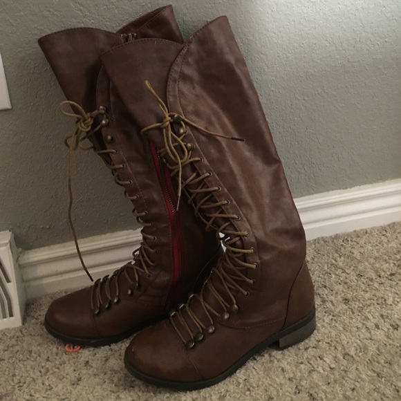 Bamboo brown lace up boots