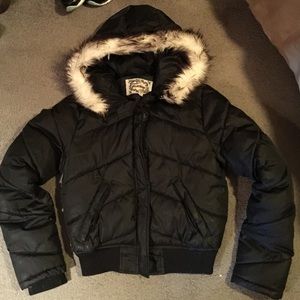 SALE🎉 Forever 21 Black puffer with fur-lined hood