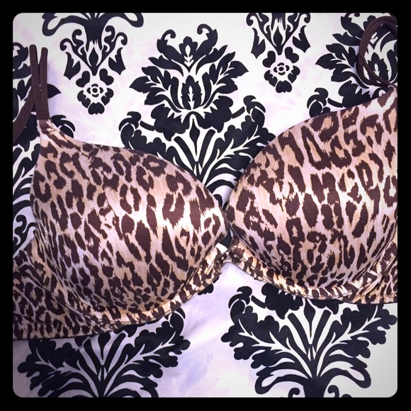 Victoria Secrets push up bra