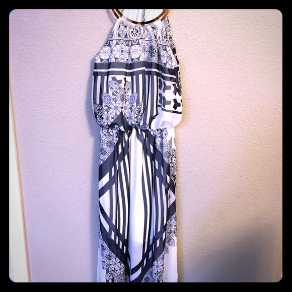 Cute boutique long dress