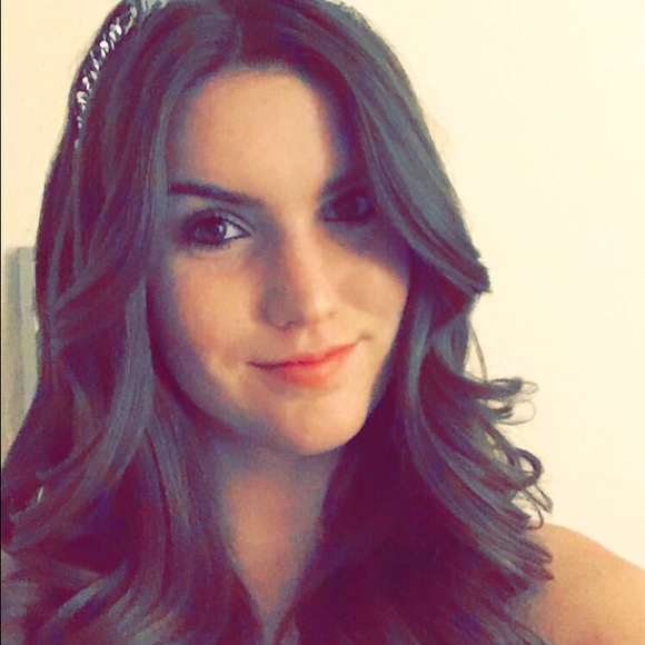 Meet your Posher, Dana