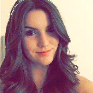 Meet your Posher, Dana