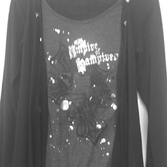 Flowy Vampire Blouse