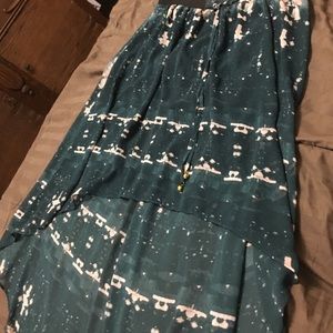 Vera wang high low skirt. Size XL