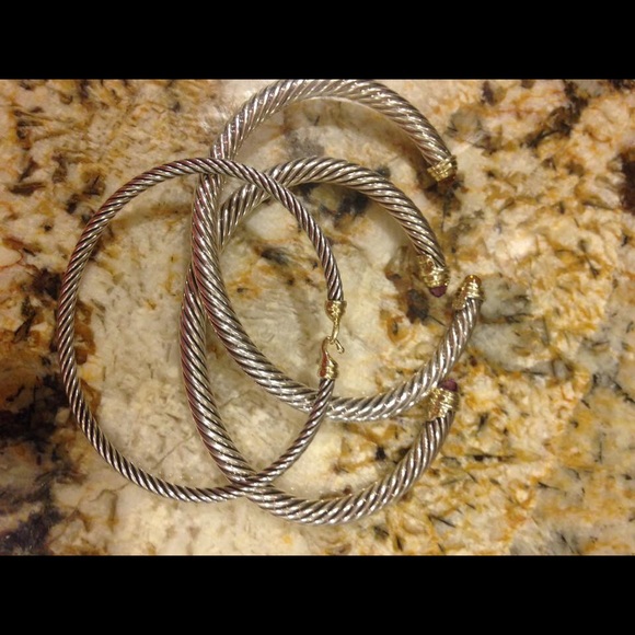 David Yurman 4mm gold buckle bracelet - Picture 2 of 2