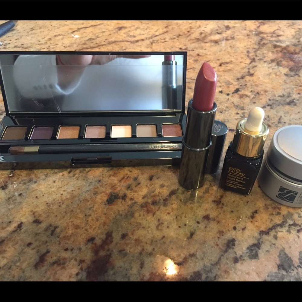 New Estée Lauder makeup set