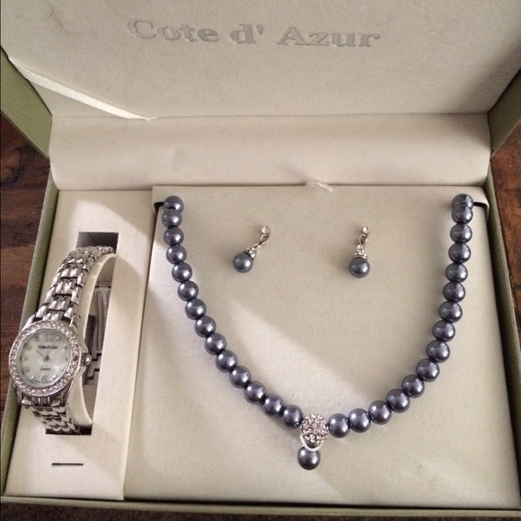 Pearl Necklace/Earring/watch set