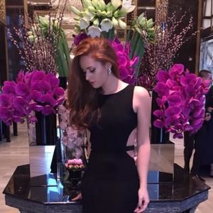 Meet your Posher, Burcu