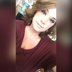 Meet your Posher, Alyssa