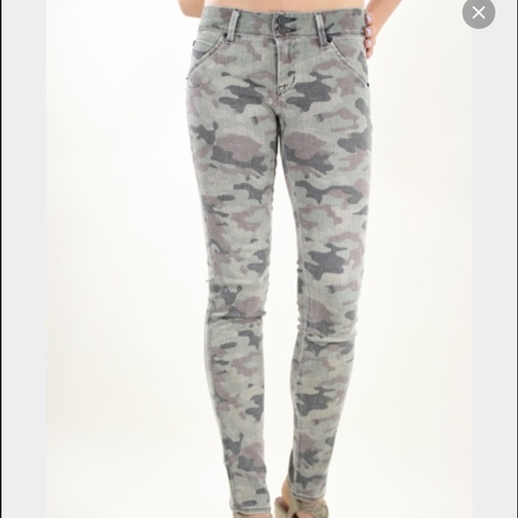 Hudson Camo skinny jean size 28