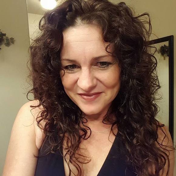 Meet your Posher, Dina - Picture 1 of 1