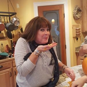 Meet your Posher, Becky