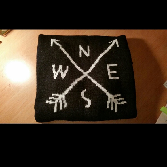 Compass Sweater - Picture 1 of 4