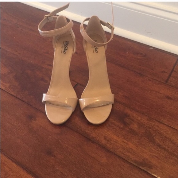 Missomo nude pumps