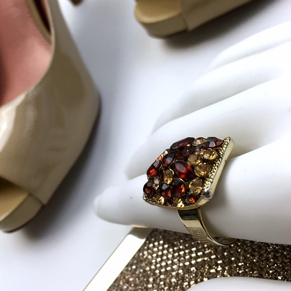 Jewelry Jewelry - Gold and Amber Square Ring