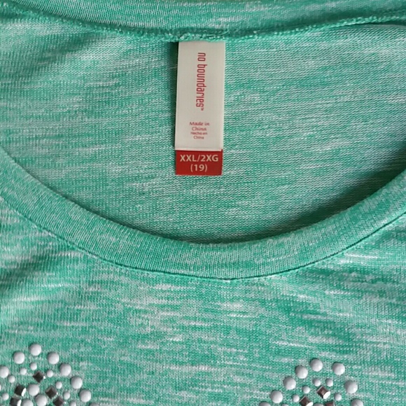 XHILARATION Sequins Front Tie Casual Top Size 2X EUC - Picture 3 of 4