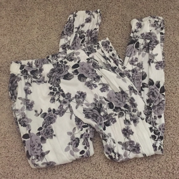 rose pants
