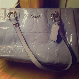 Light purple patent leather purse