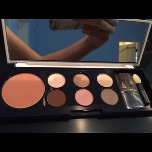 Lisa Perry Estée Lauder Eyeshadow Palette