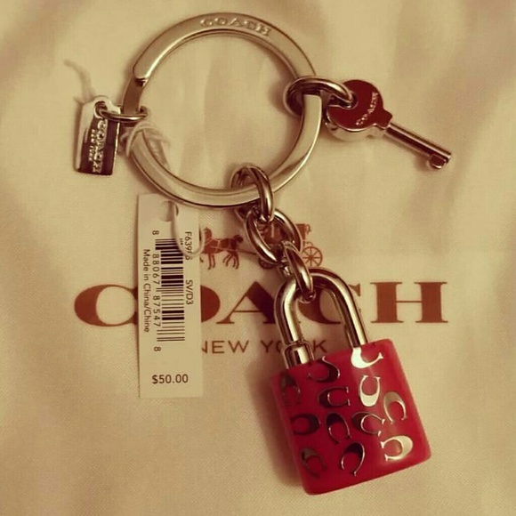 Coach key fob (Pink)