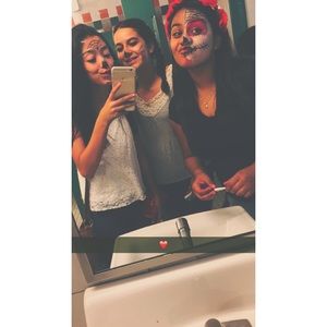 Meet your Posher, Priscilla