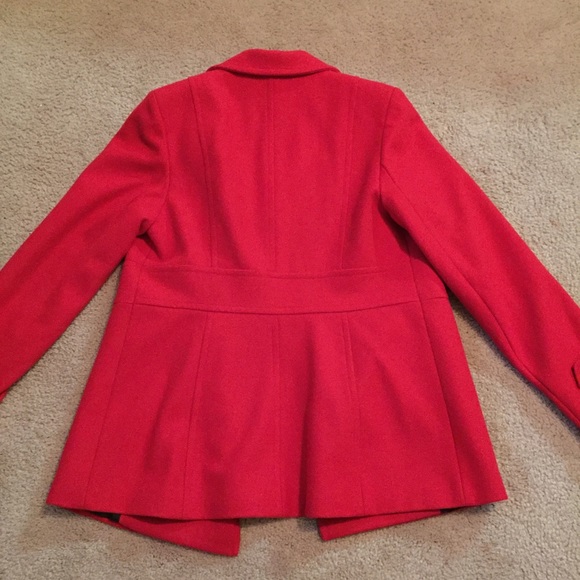š«SOLD IN BUNDLE!š«Gorgeous Red Peacoat - Picture 3 of 4
