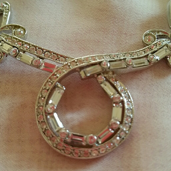 VINTAGE CRYSTAL NECKLACE - Picture 4 of 4