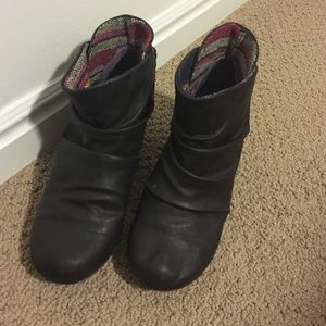 Short brown wedge booties