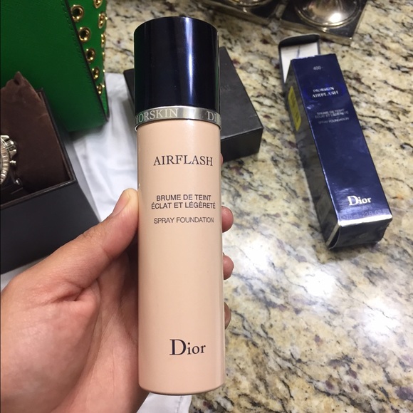 Dior Airflash 400 foundation