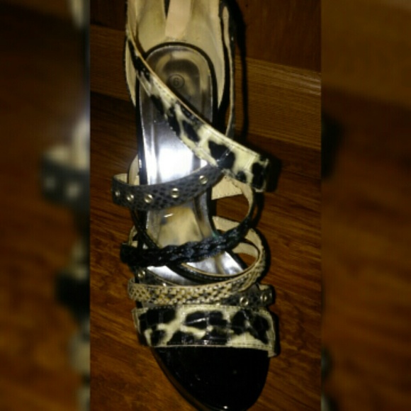 Heels - Picture 2 of 4